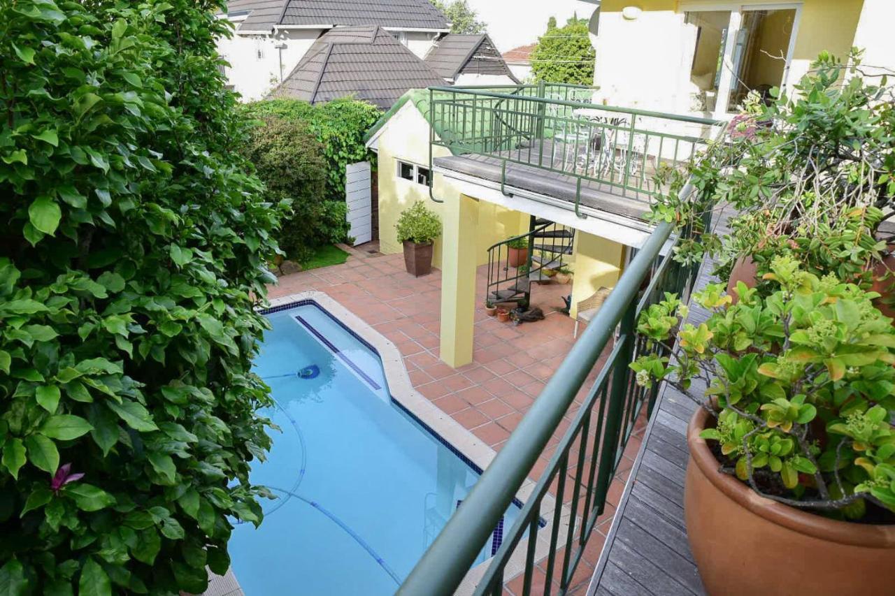 On Pinewood Guest House Kapstadt Exterior foto