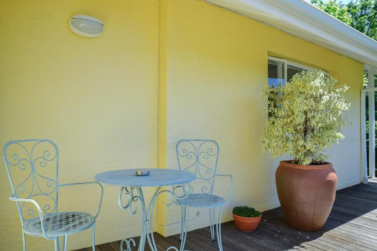 On Pinewood Guest House Kapstadt Exterior foto