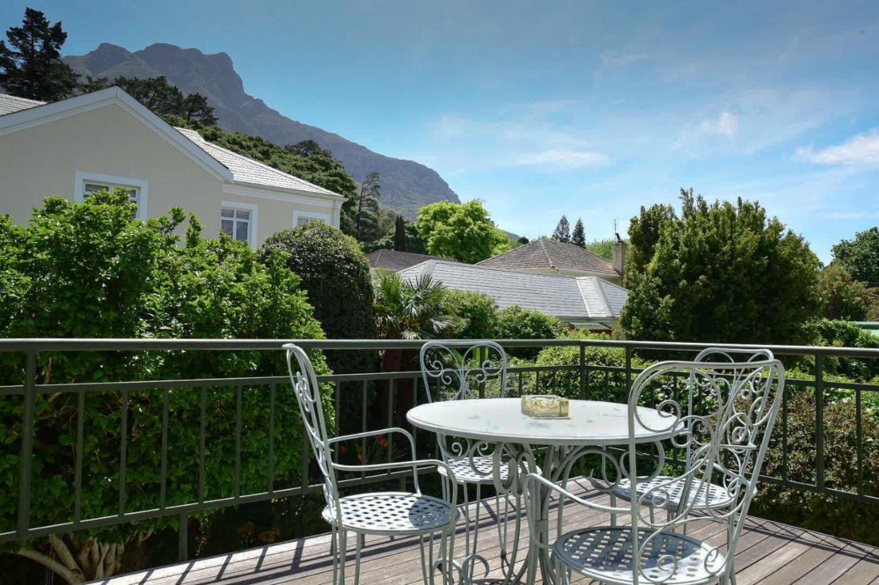 On Pinewood Guest House Kapstadt Exterior foto